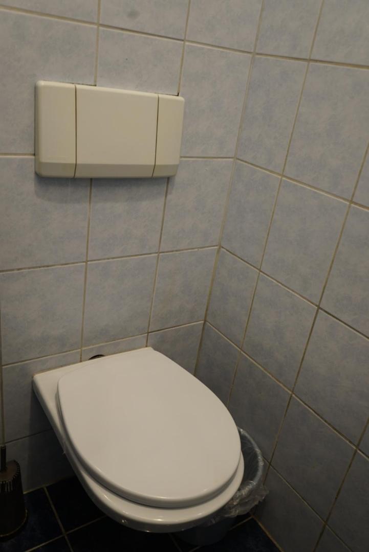 U6 Schoepfwerk Hostel 11 Wenen Buitenkant foto
